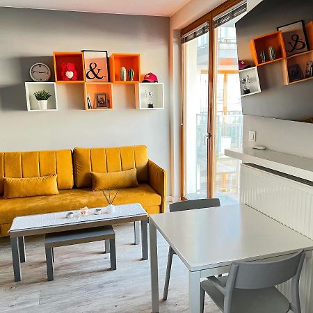 Nowoczesny Apartament - Blisko Centrum Varsó Kültér fotó